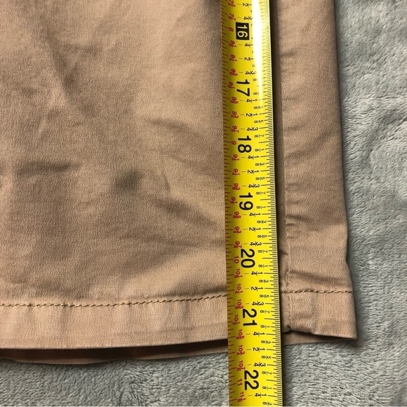 Killtec Taupe Flat Front Shorts Size XL - Picture 10 of 11